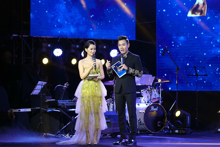 Nguyen Khang ga lang nang vay 8m cho MC Quynh Chi-Hinh-8